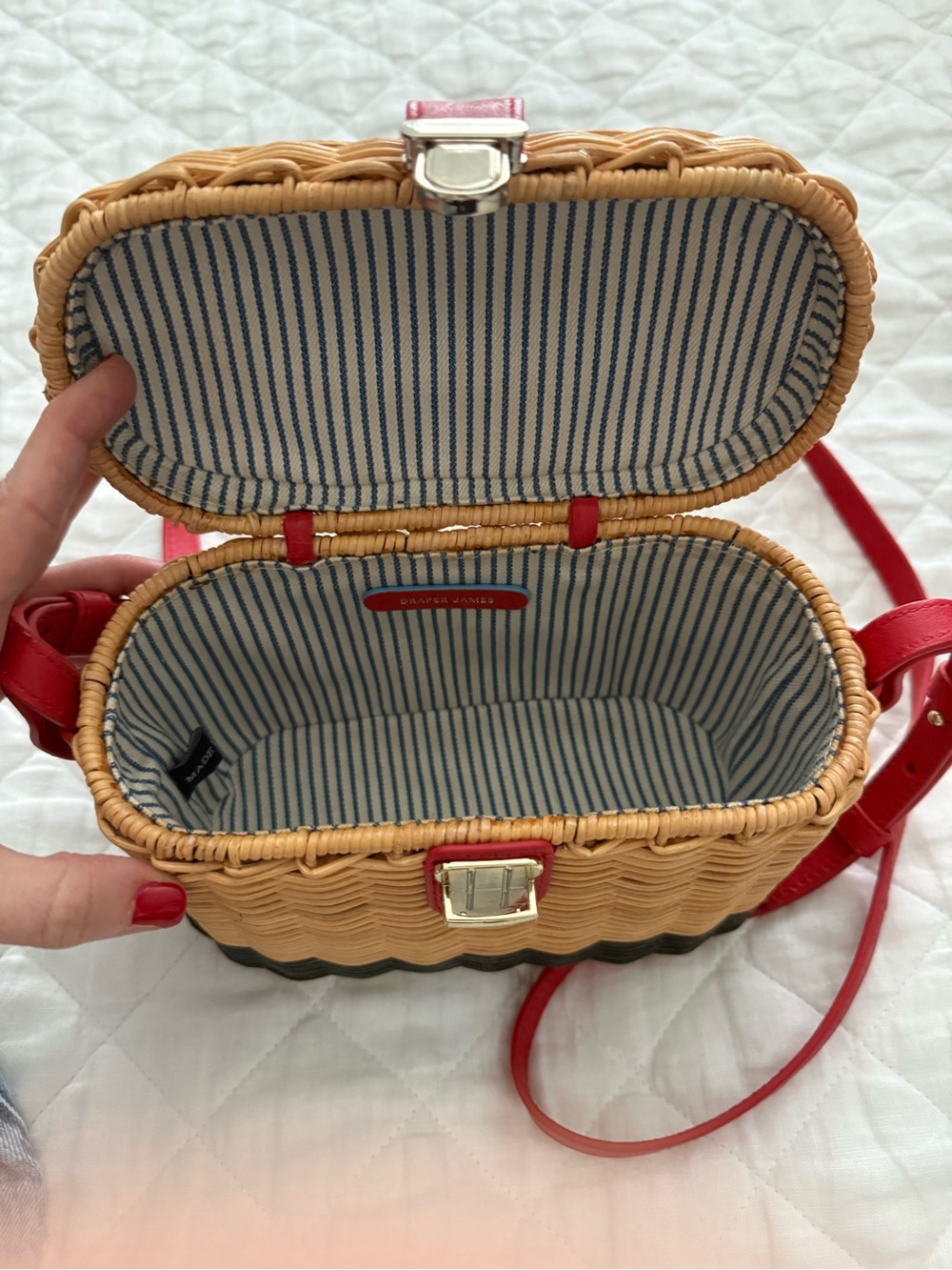 Draper James Woven Straw Crossbody Bag - Picture 4 of 10